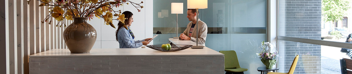 holiday-inn2.jpg